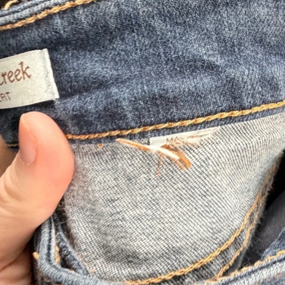 Coldwater Creek Natural Fit‎ Embroidered Cuffed Jeans Medium Wash Blue Womens 28